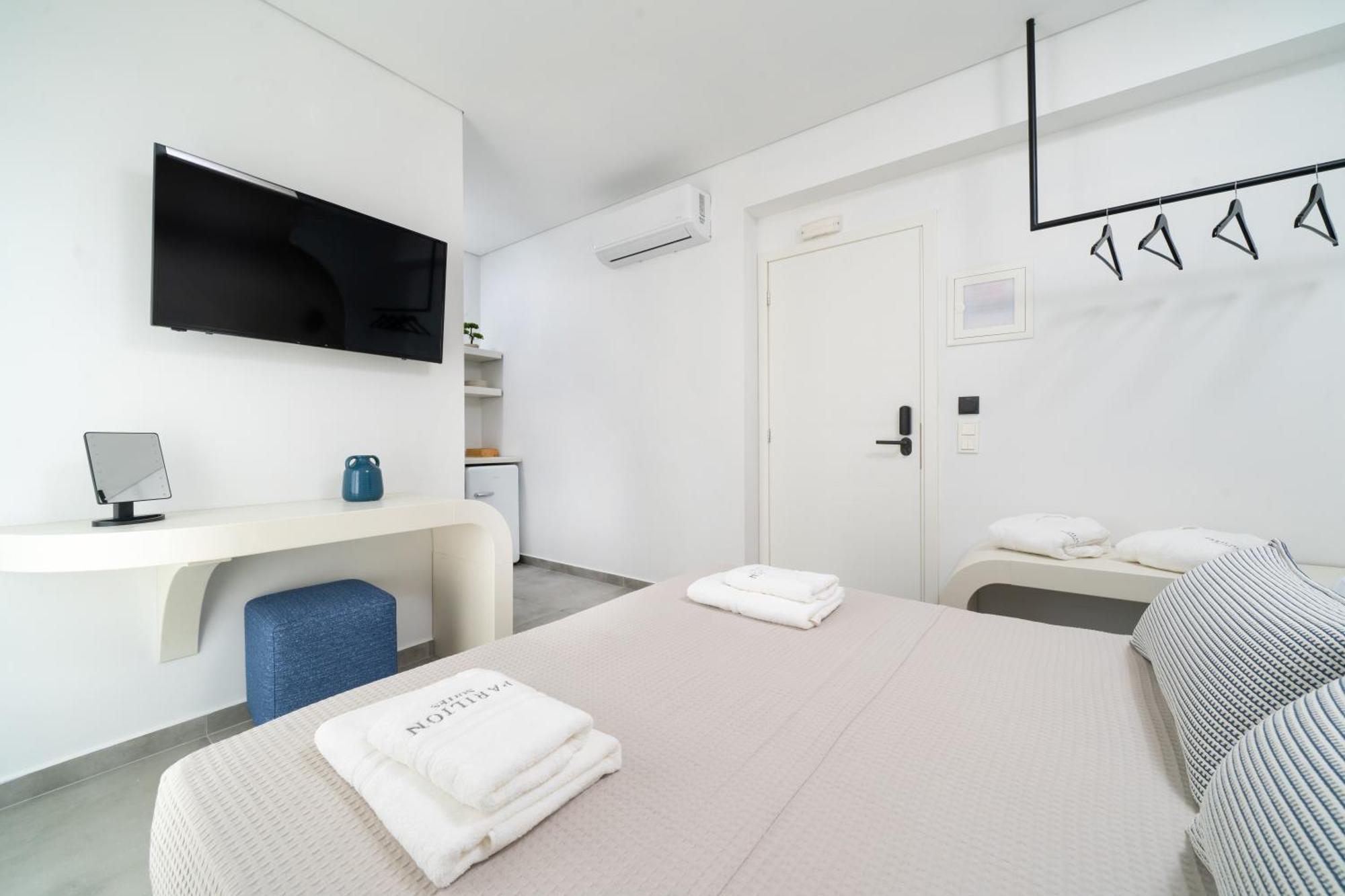 פוטוס Parilion Suites מראה חיצוני תמונה
